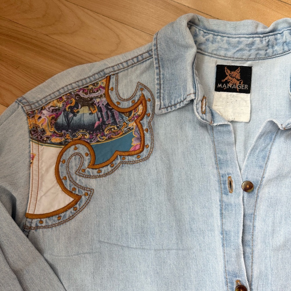 Vintage Manager denim shirt w/Embroidery - Picture 5 of 10
